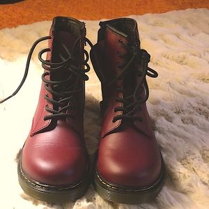 Dr. Martens (big kid) cherry